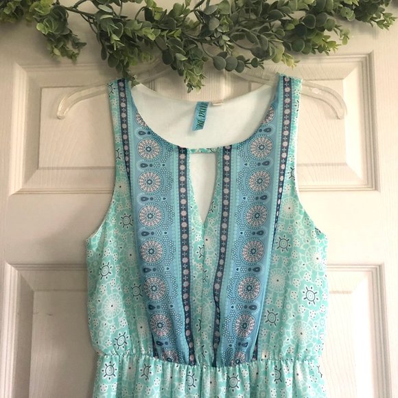 Mint Spring Dress - Picture 2 of 5